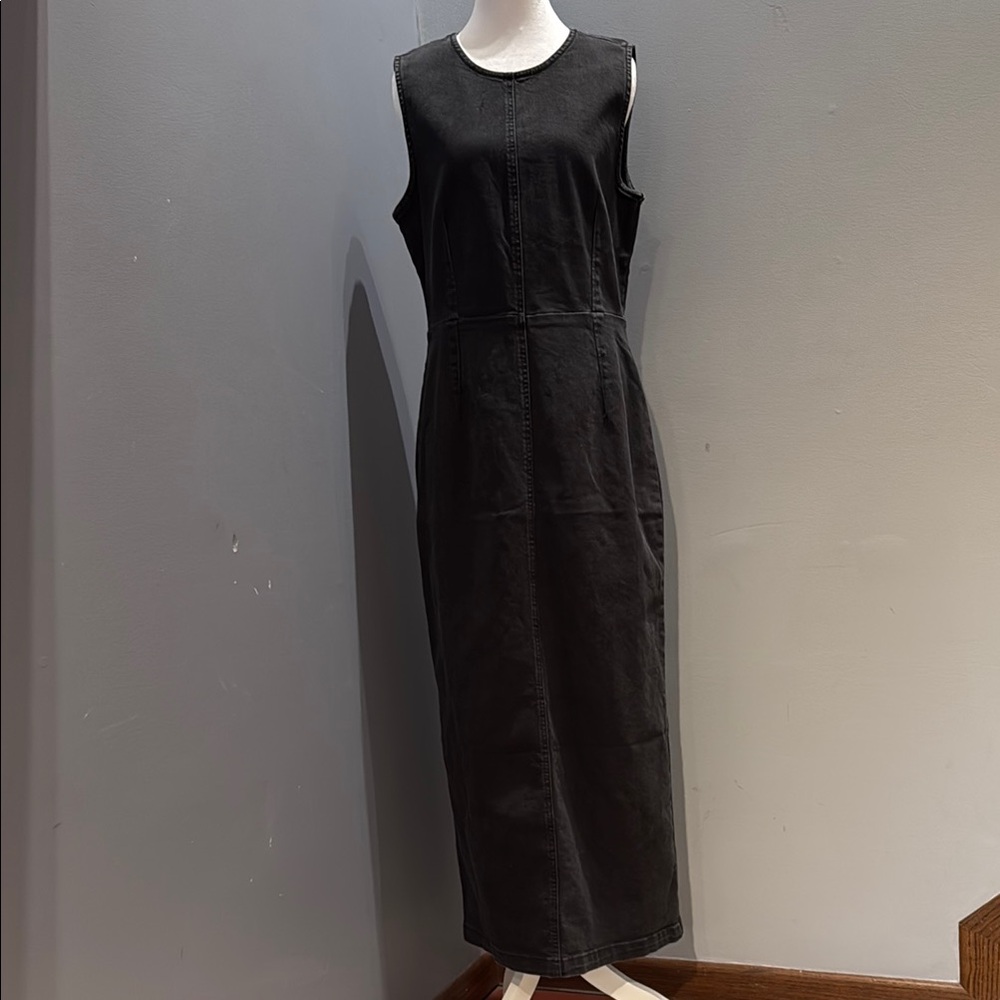GAP Black Sheath Midi Dress